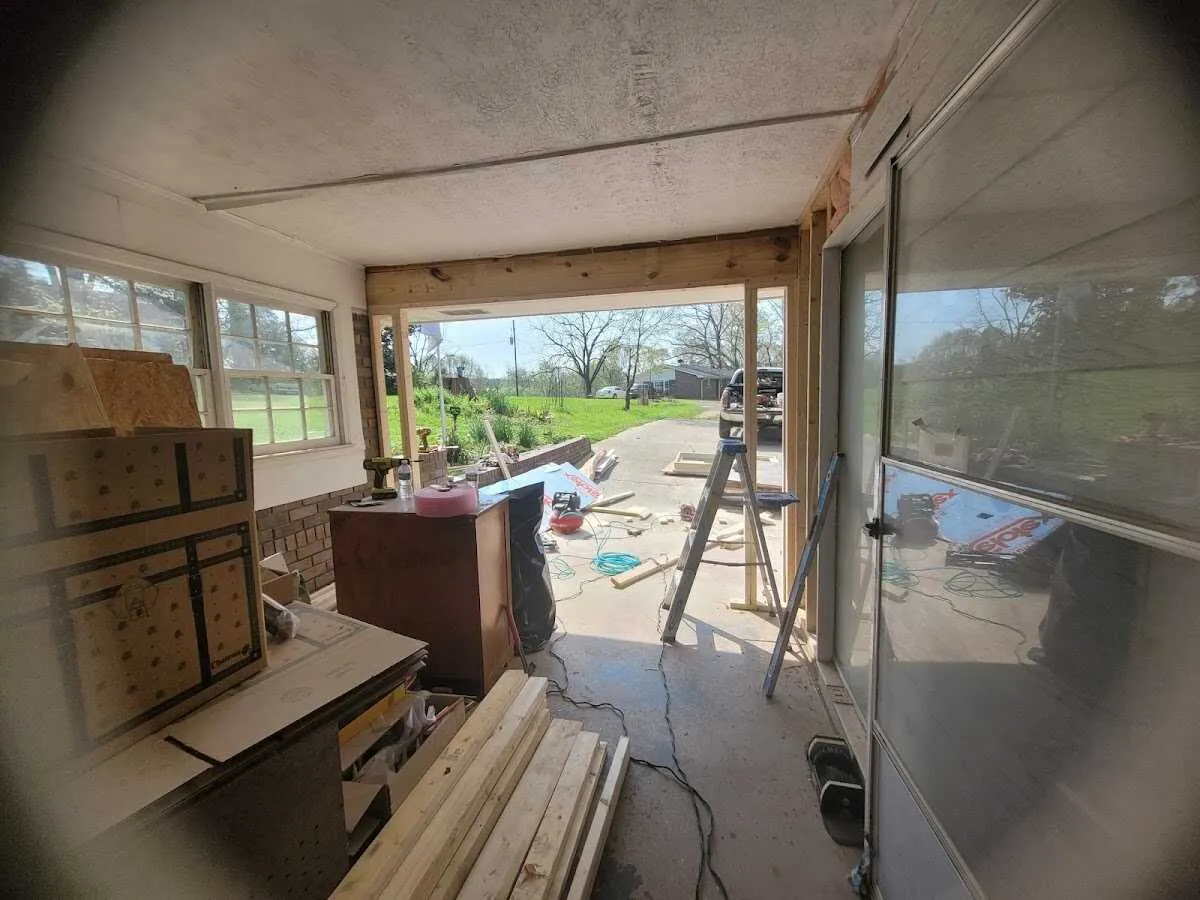 Air movers and dehumidifier for Drying & Dehumidification in Bainbridge Island